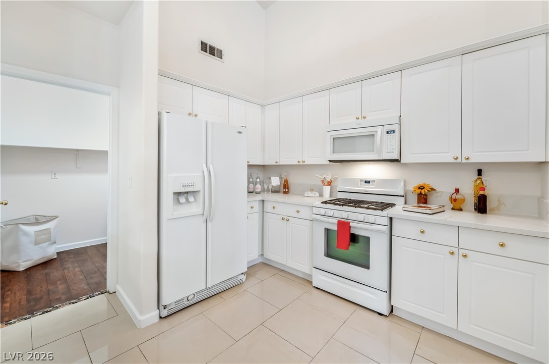 9791 Hickory Crest Court