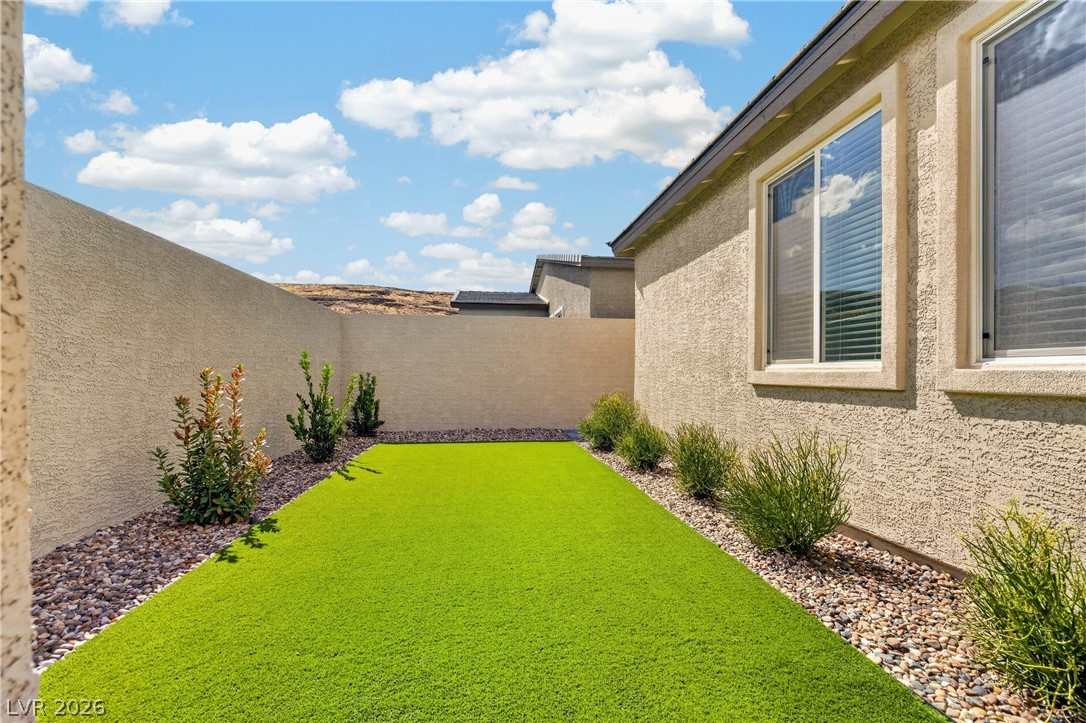 9647 Mirage Foothills Avenue
