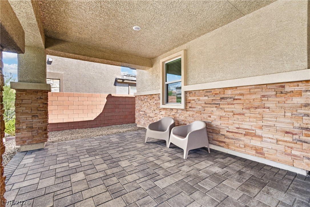 9647 Mirage Foothills Avenue