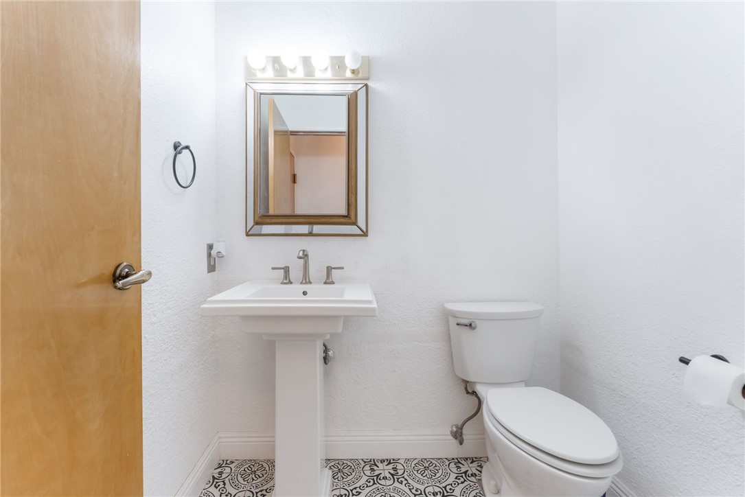 9109 Anchor Cove Court