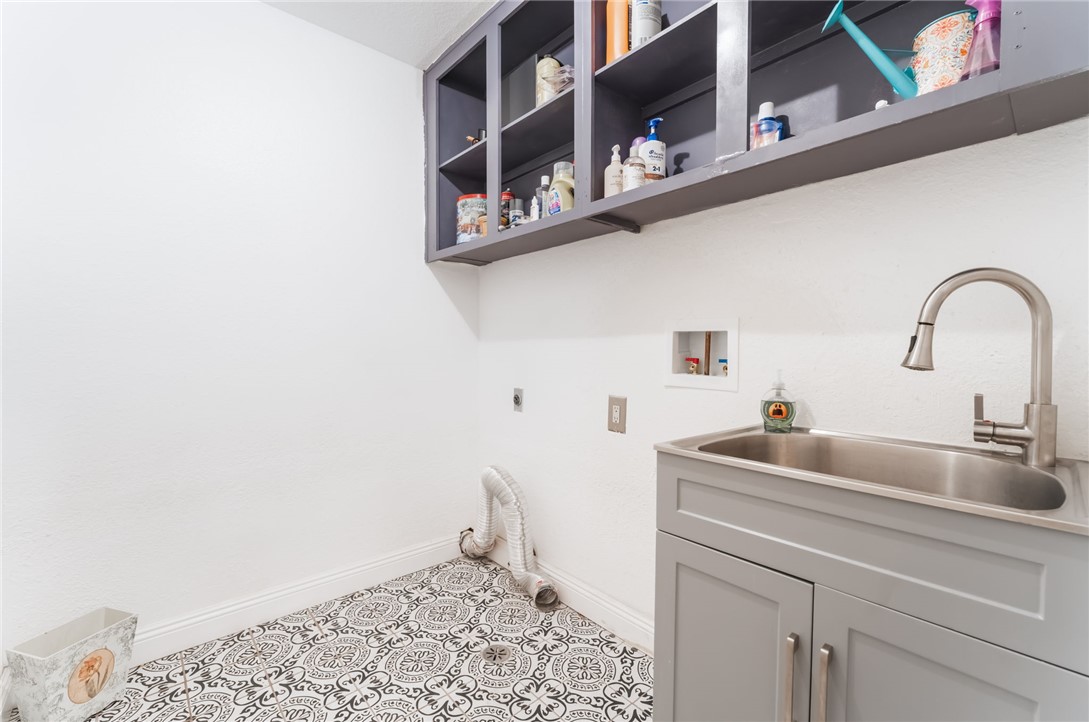9109 Anchor Cove Court
