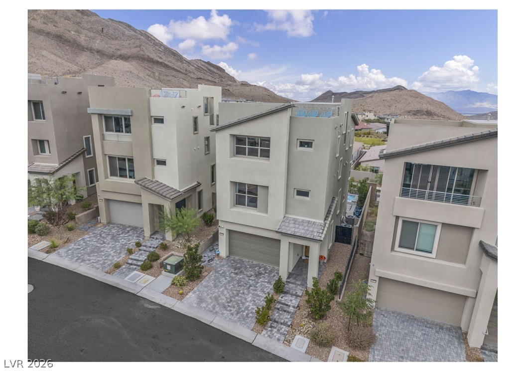 11682 Midnight Melody Avenue