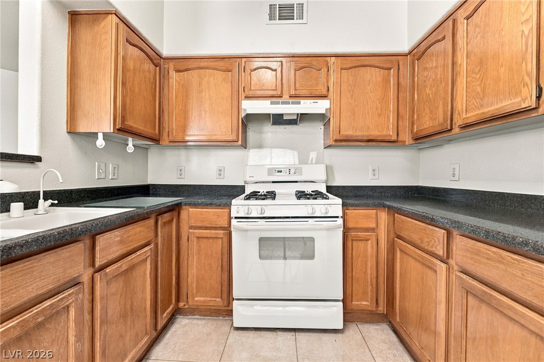 3400 Cabana Drive 2003