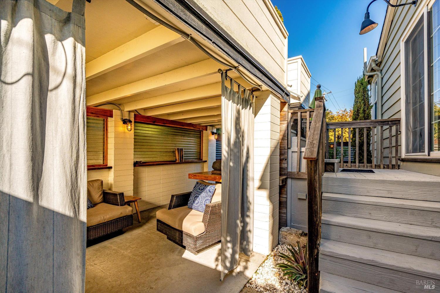 3 Highland Drive