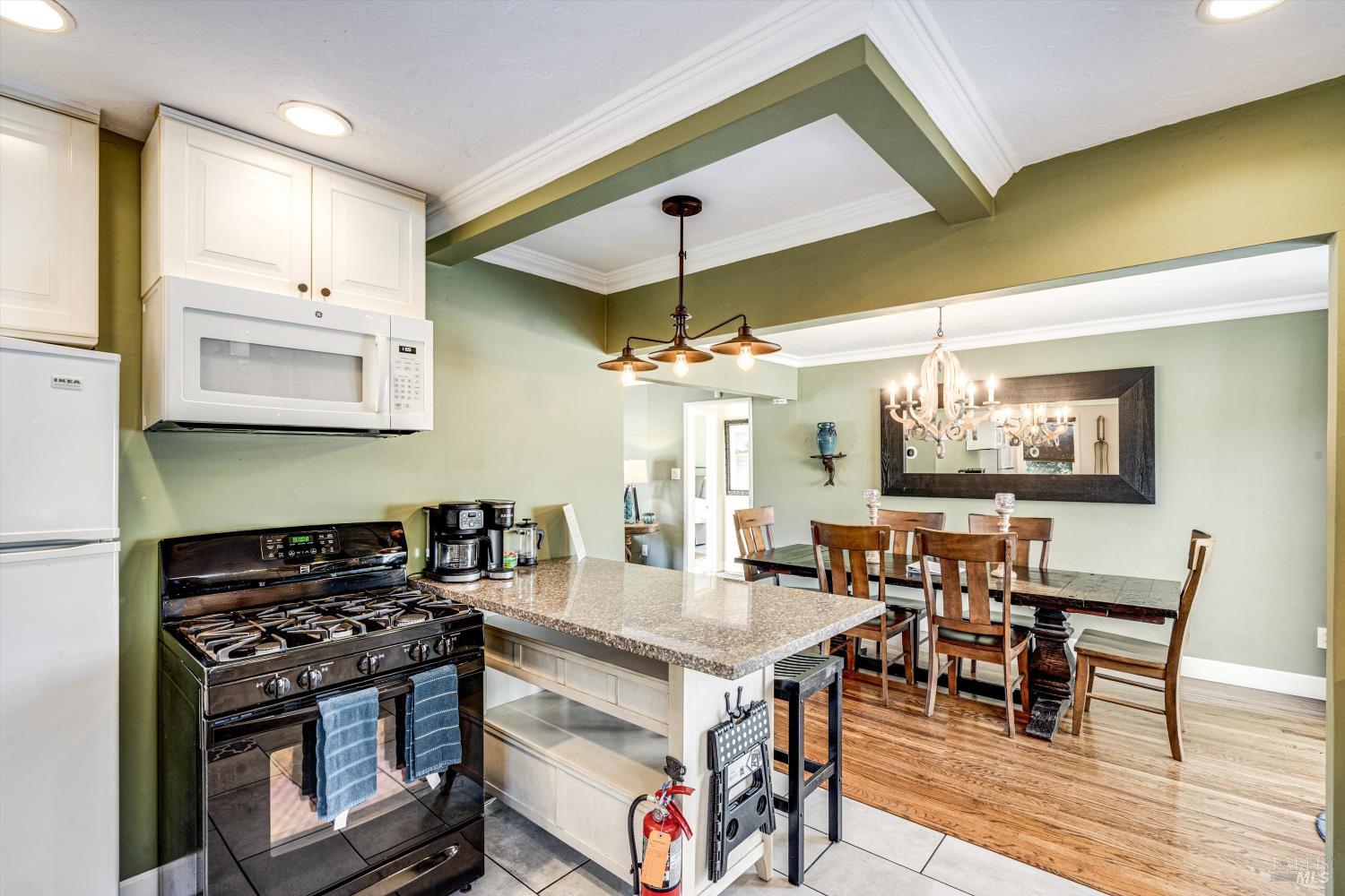 3 Highland Drive