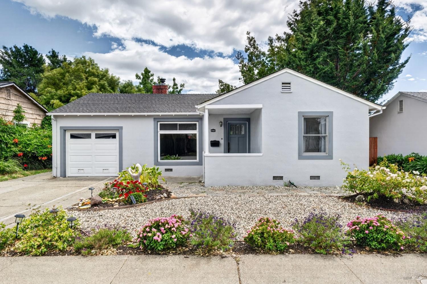2789 Cypress Street