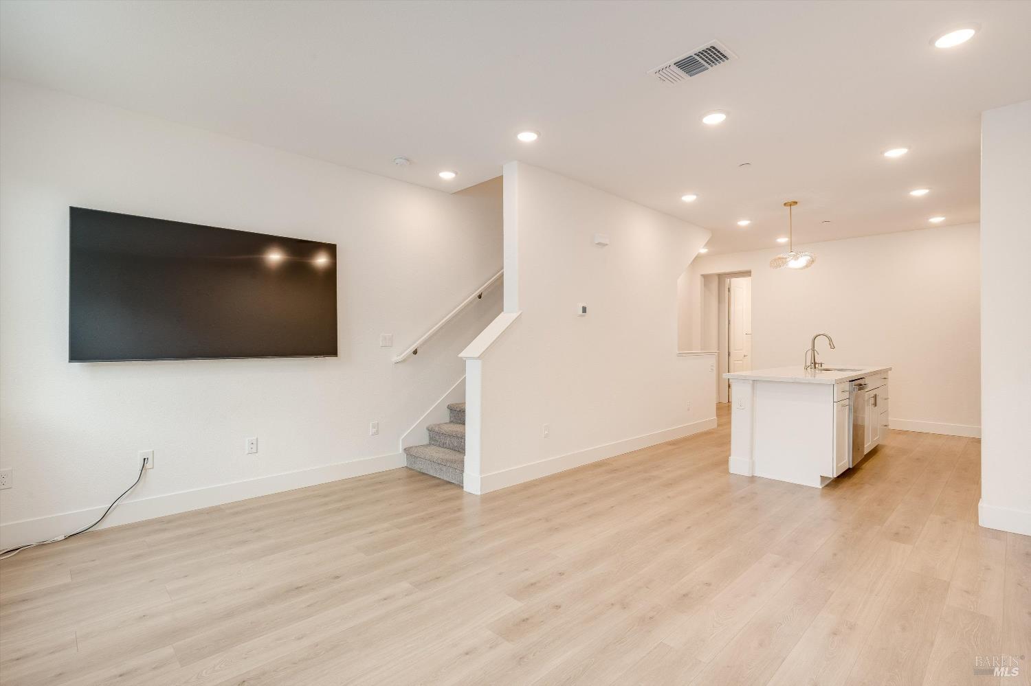 324 Pear Tree Terrace Unit: #B