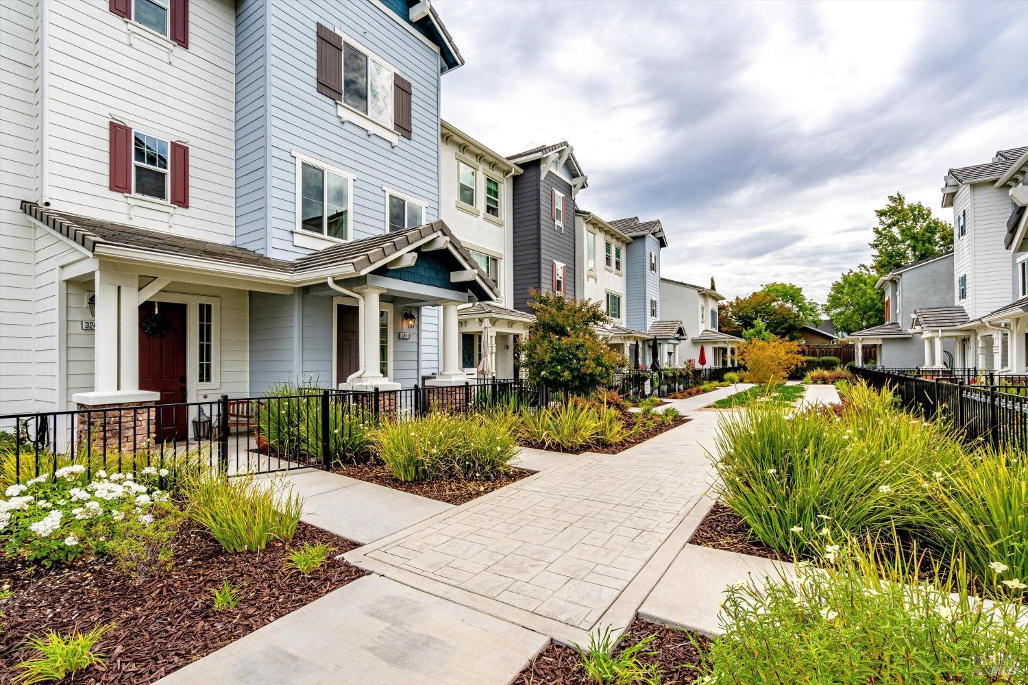 324 Pear Tree Terrace Unit: #B