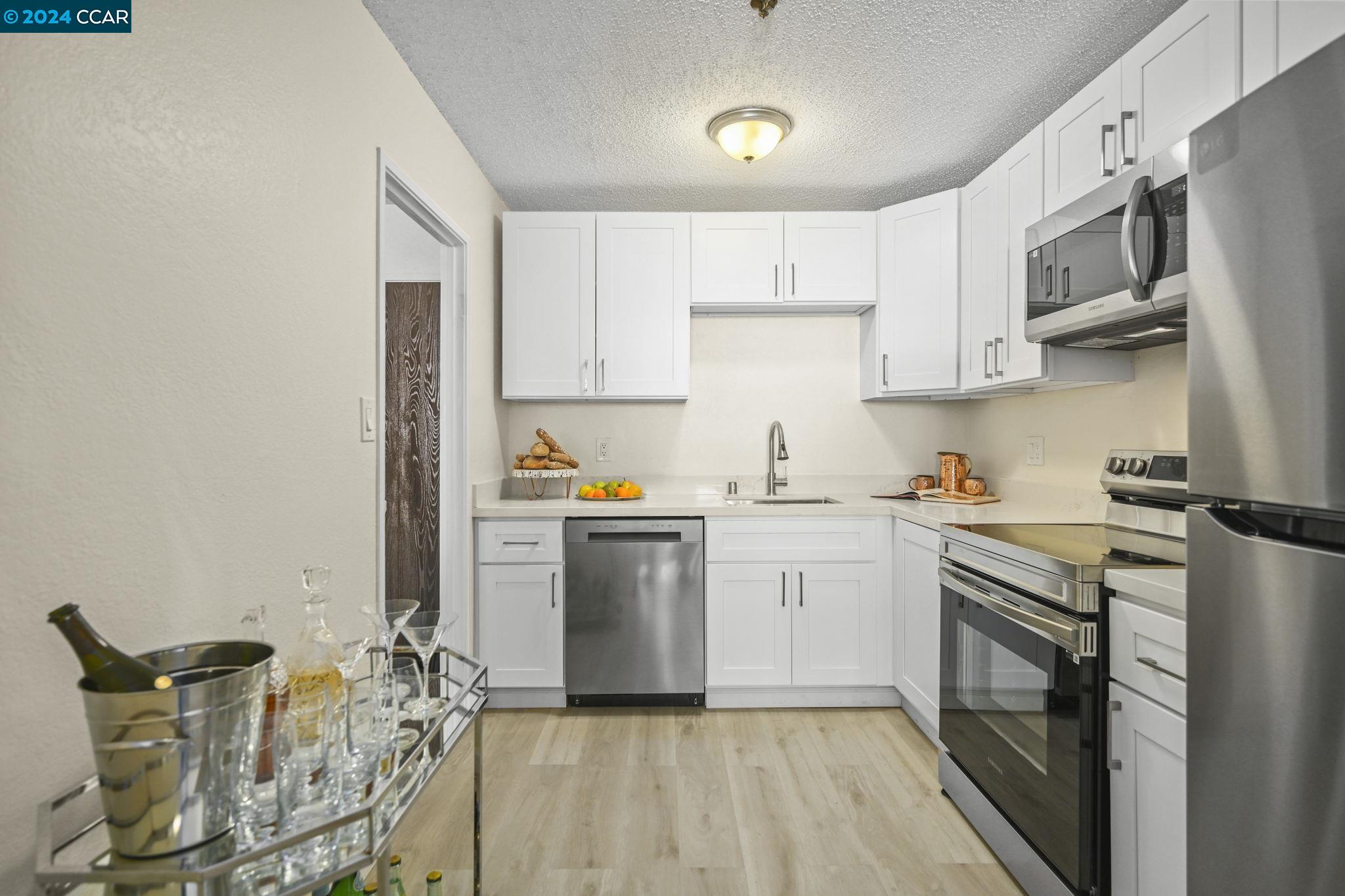 555 Pierce St # 931