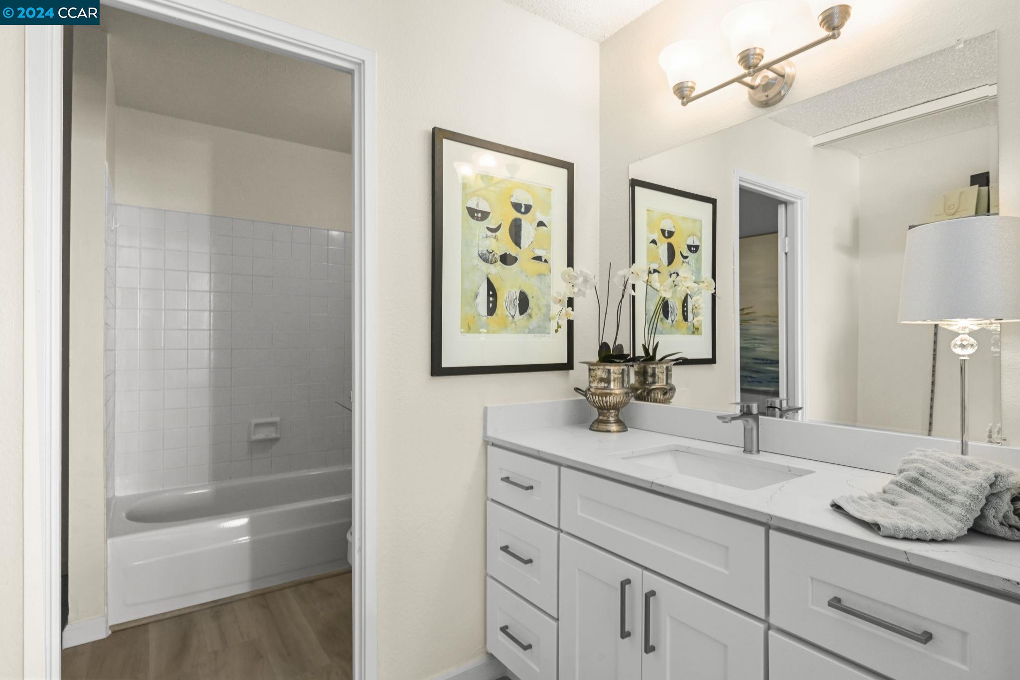 555 Pierce St # 931