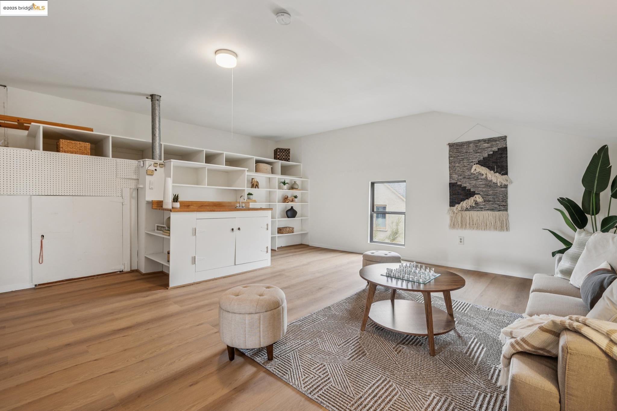 609 San Carlos Ave