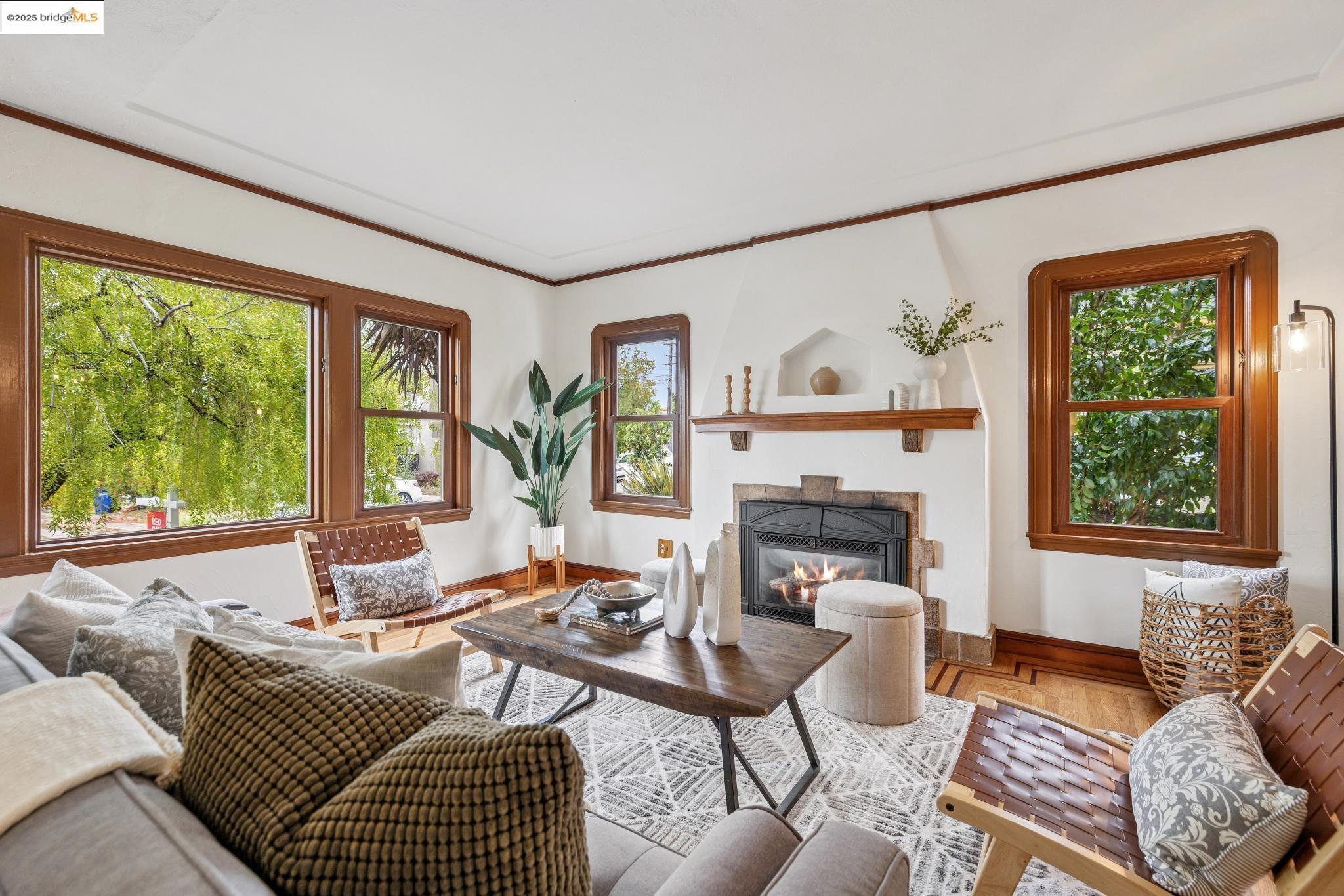 609 San Carlos Ave