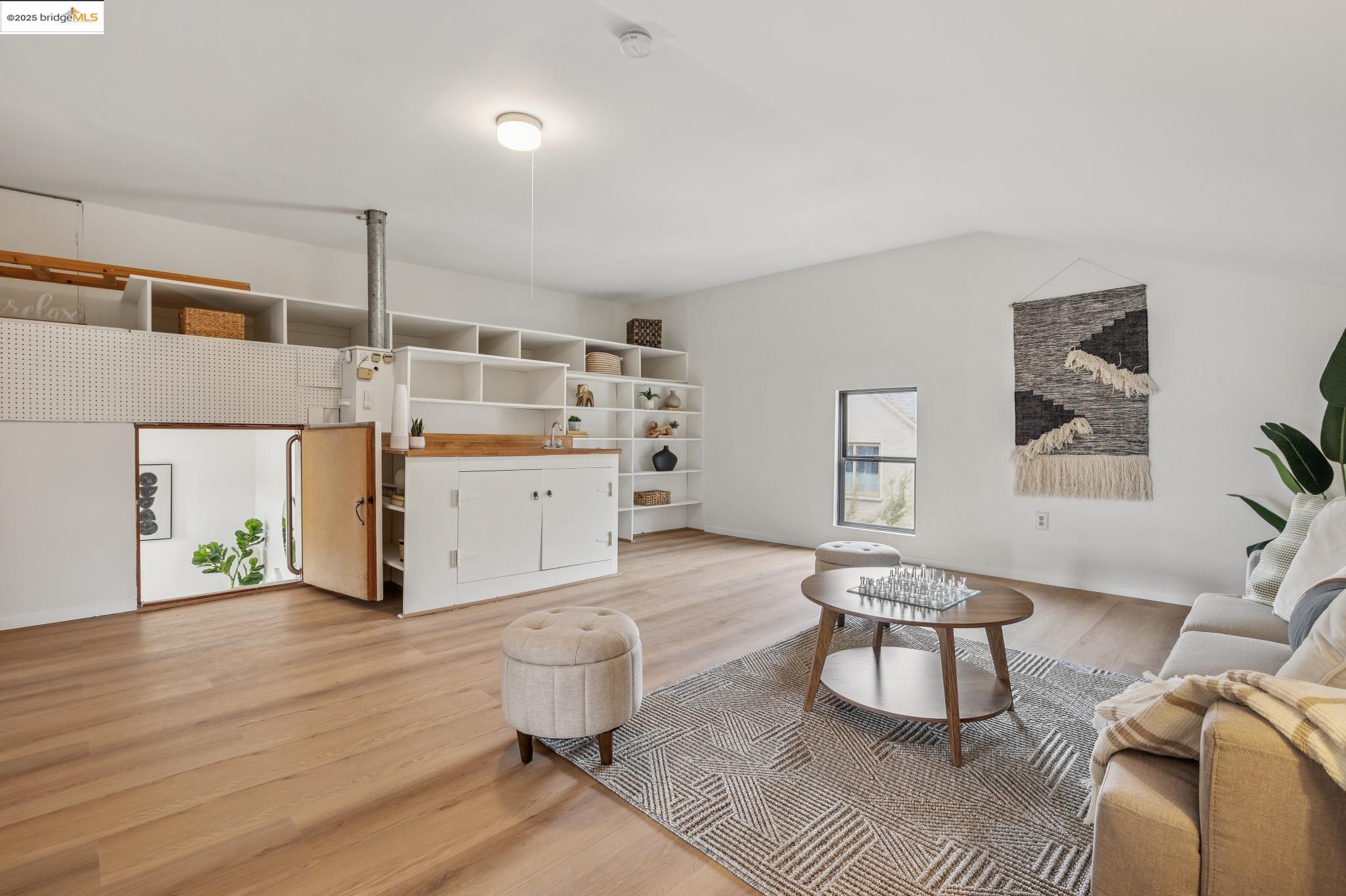 609 San Carlos Ave