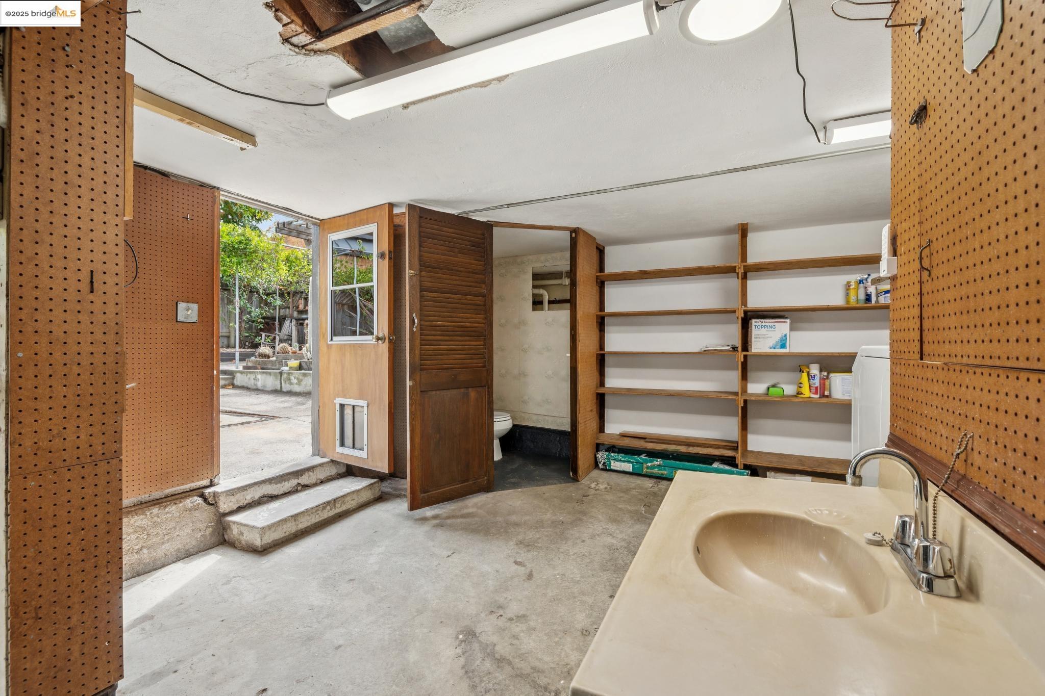 609 San Carlos Ave