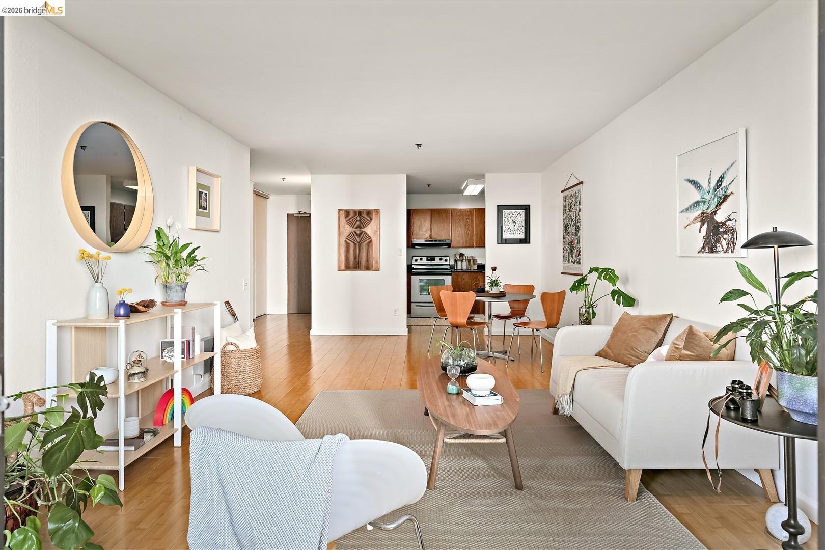 555 Pierce St # 422