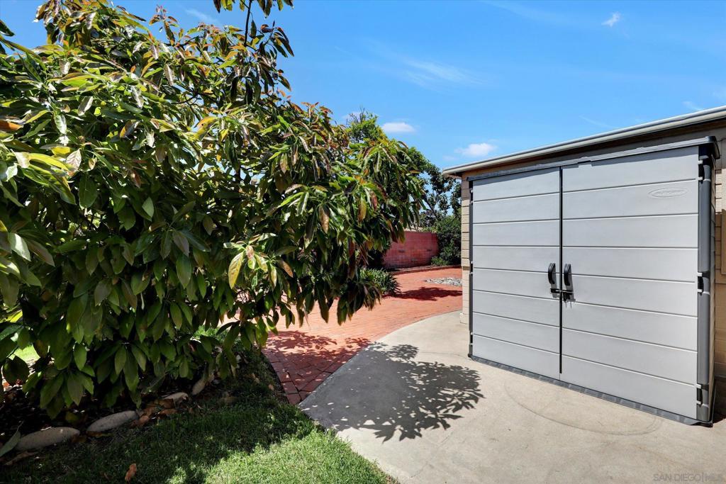 3894 Mount Blackburn