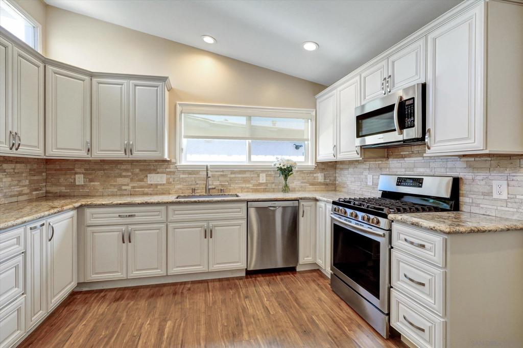 3894 Mount Blackburn