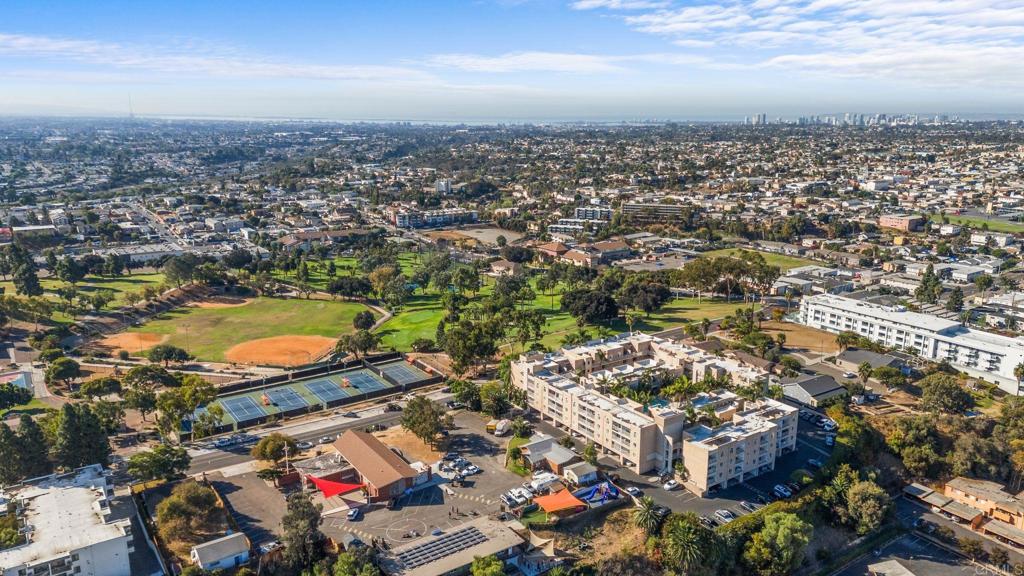 5252 Orange Avenue 111