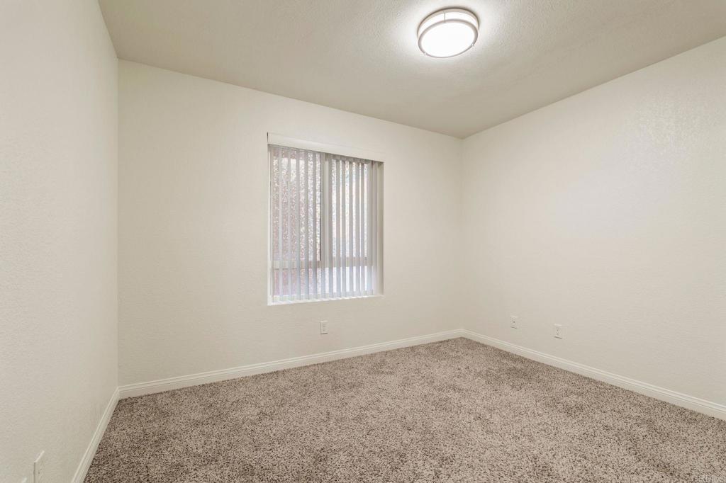 5252 Orange Avenue 111