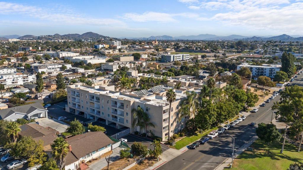 5252 Orange Avenue 111