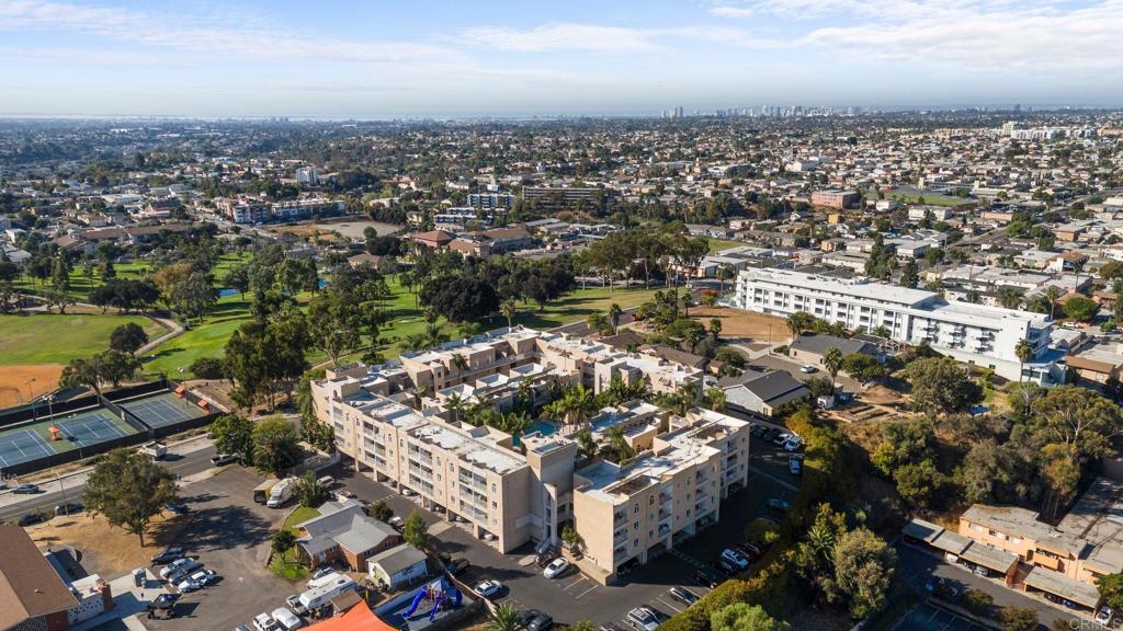 5252 Orange Avenue 111