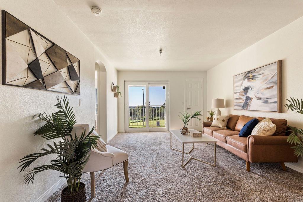 5252 Orange Avenue 111