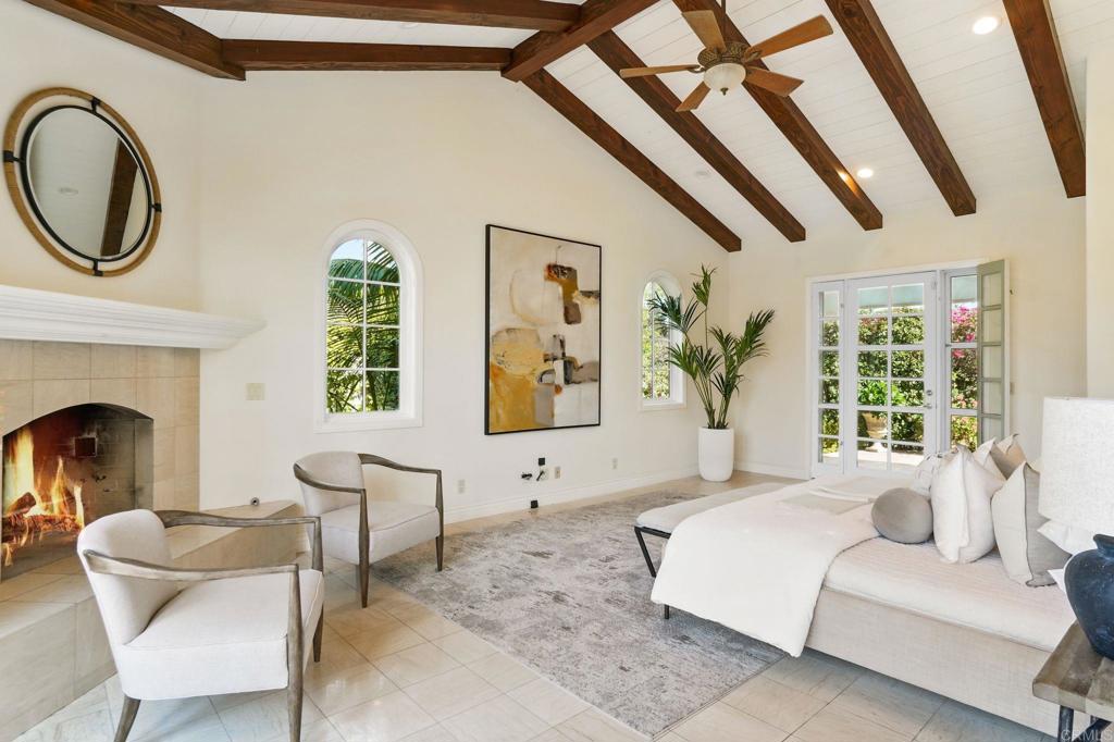 5467 El Camino Del Norte