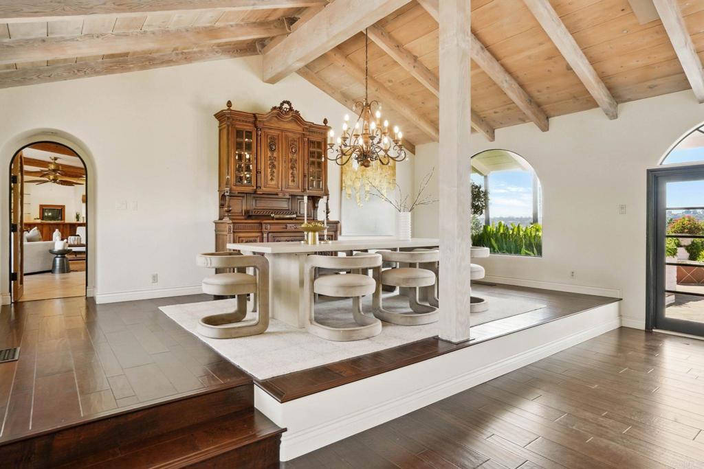 5467 El Camino Del Norte