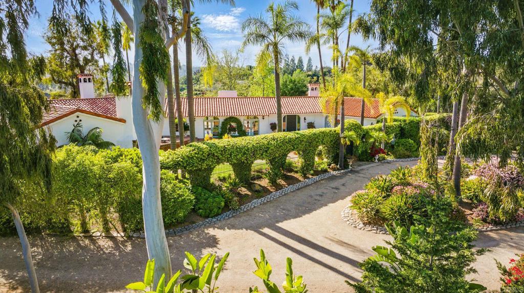 5467 El Camino Del Norte