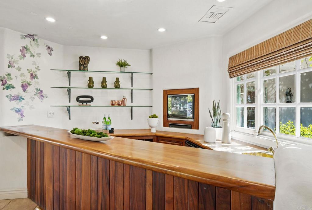 5467 El Camino Del Norte