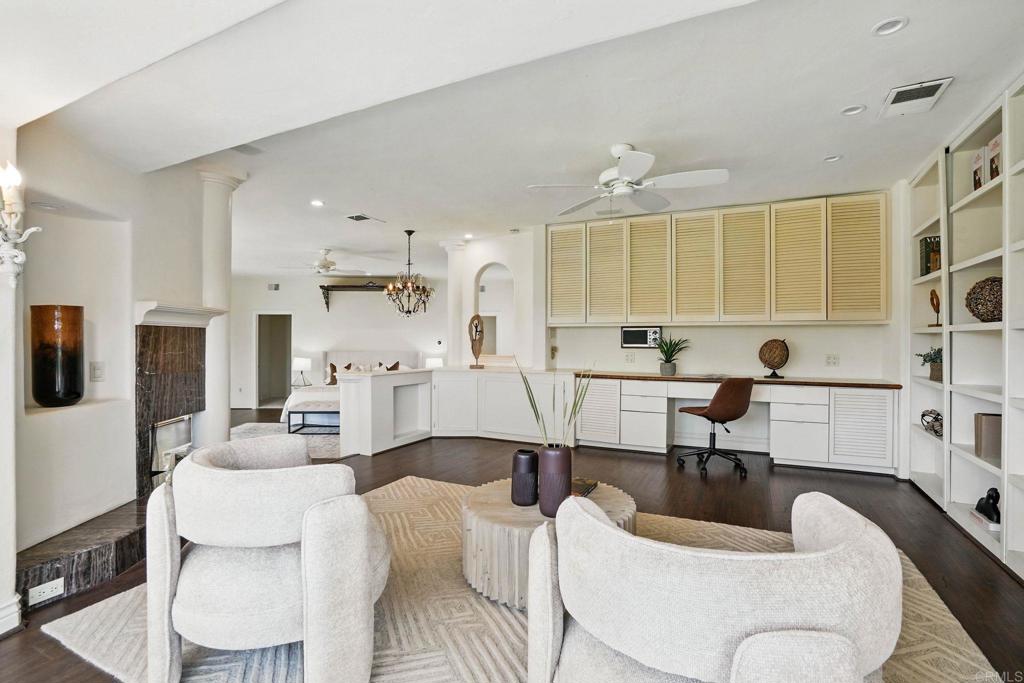 5467 El Camino Del Norte