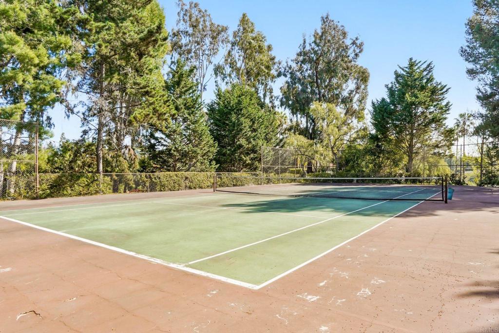 5467 El Camino Del Norte