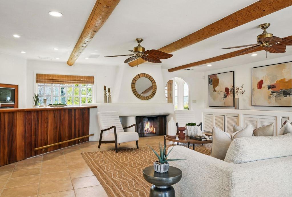 5467 El Camino Del Norte