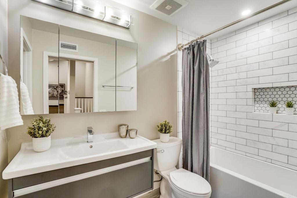 1032 Santa Helena Park Court