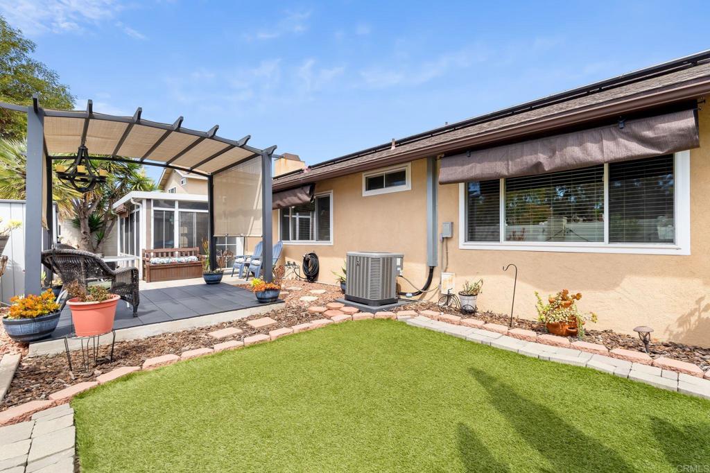 3205 Camarillo Avenue