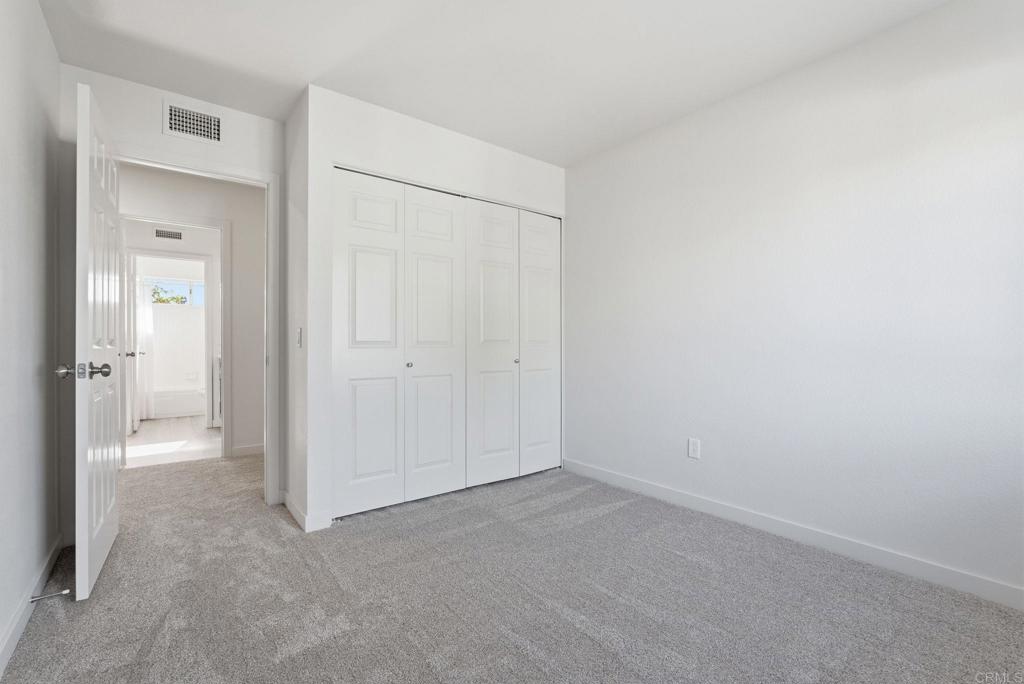 12327 Cornwallis Square