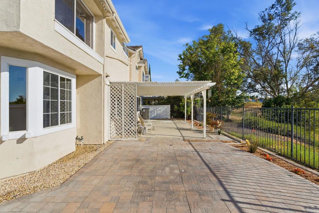 12327 Cornwallis Square