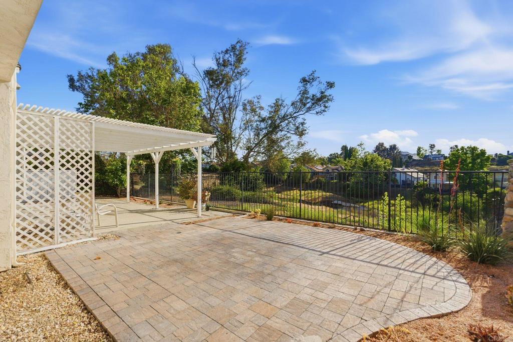 12327 Cornwallis Square