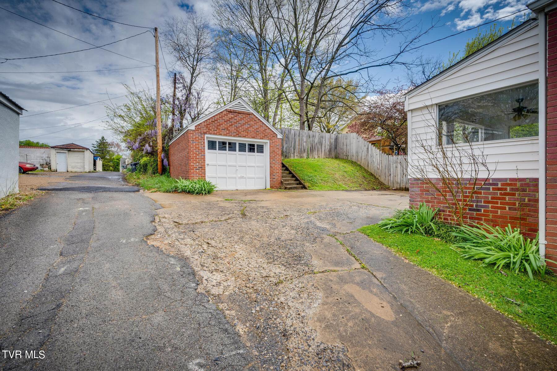 1002 Wateree Street