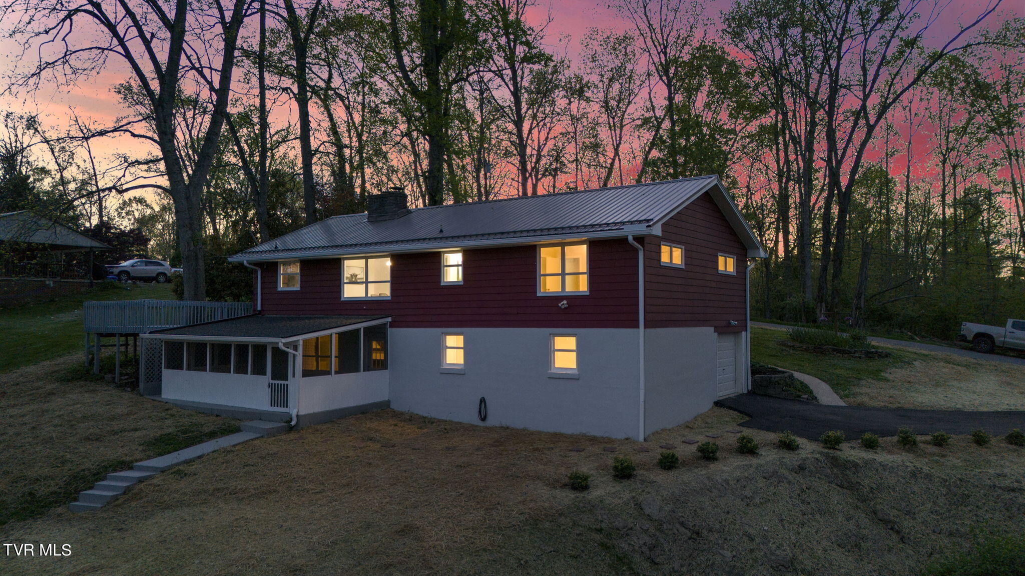 144 Lone Oak Drive