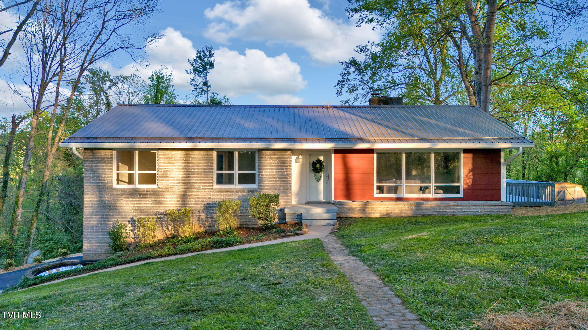 144 Lone Oak Drive