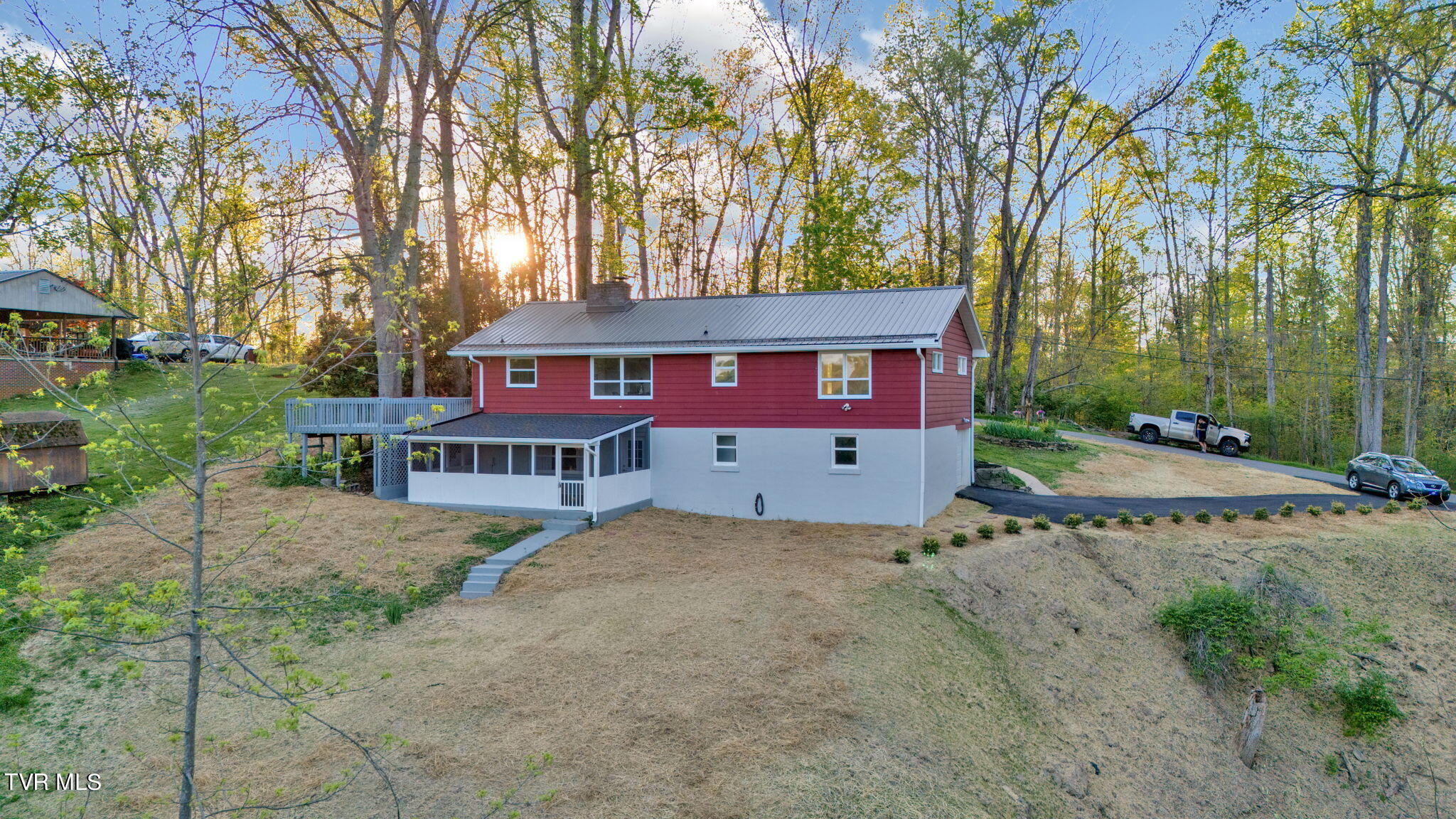 144 Lone Oak Drive