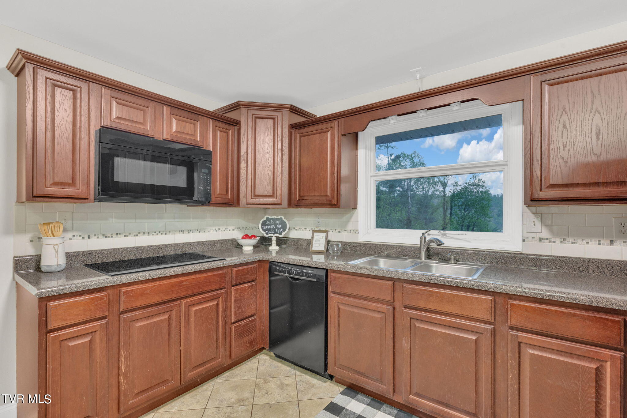 144 Lone Oak Drive