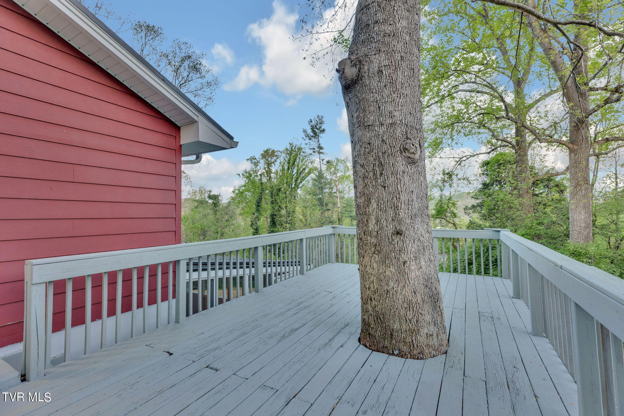 144 Lone Oak Drive