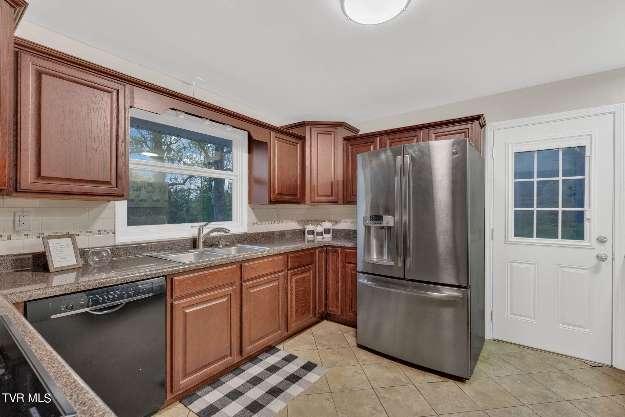 144 Lone Oak Drive