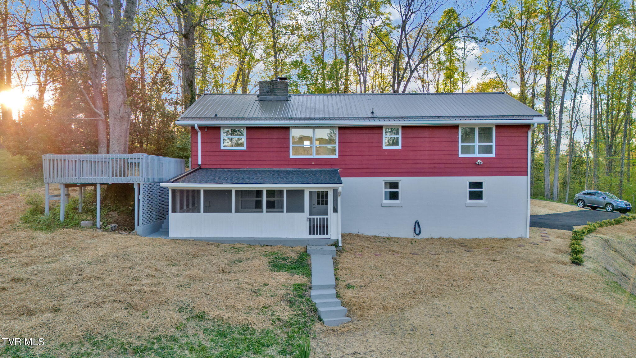 144 Lone Oak Drive