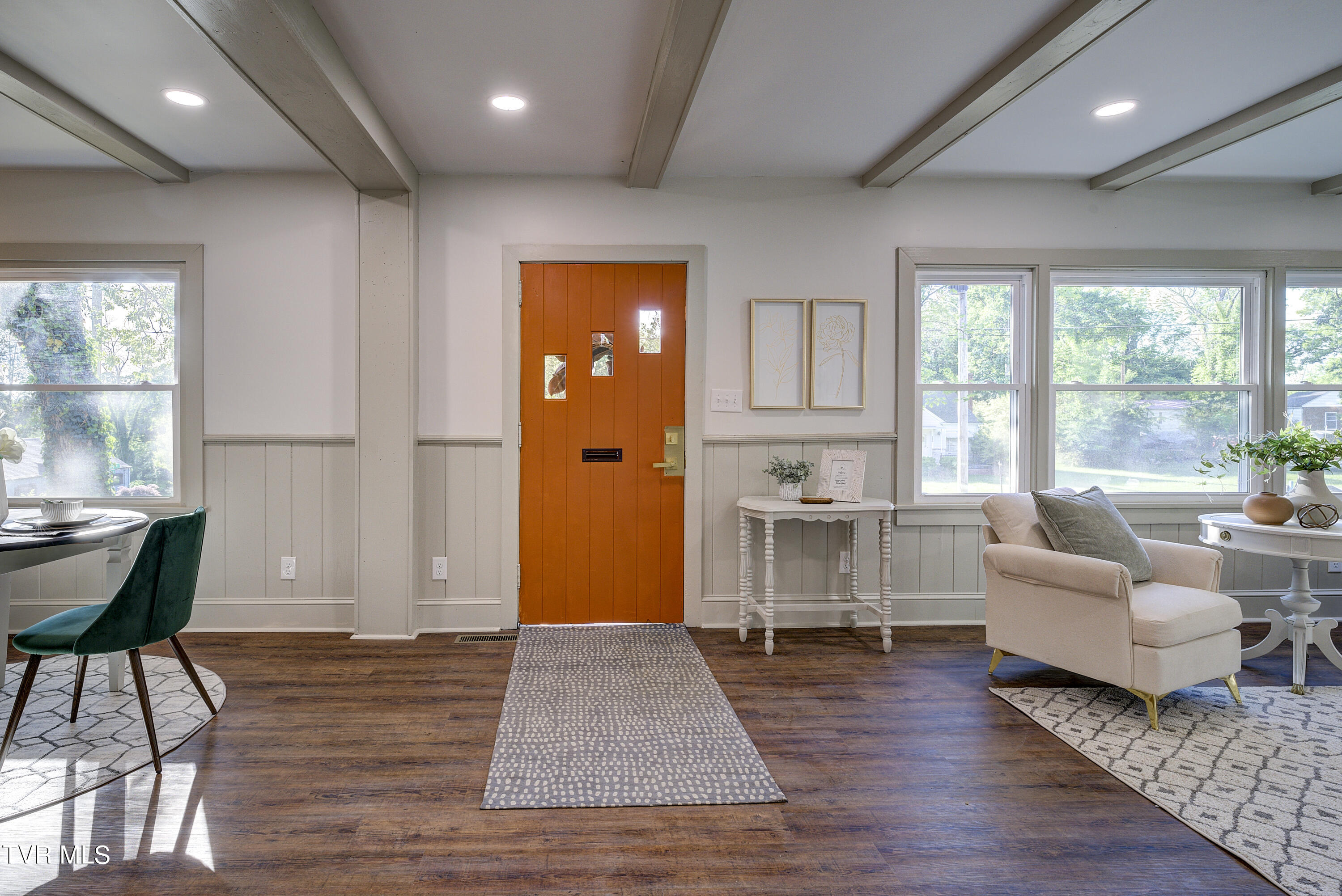 3233 Ashley Street