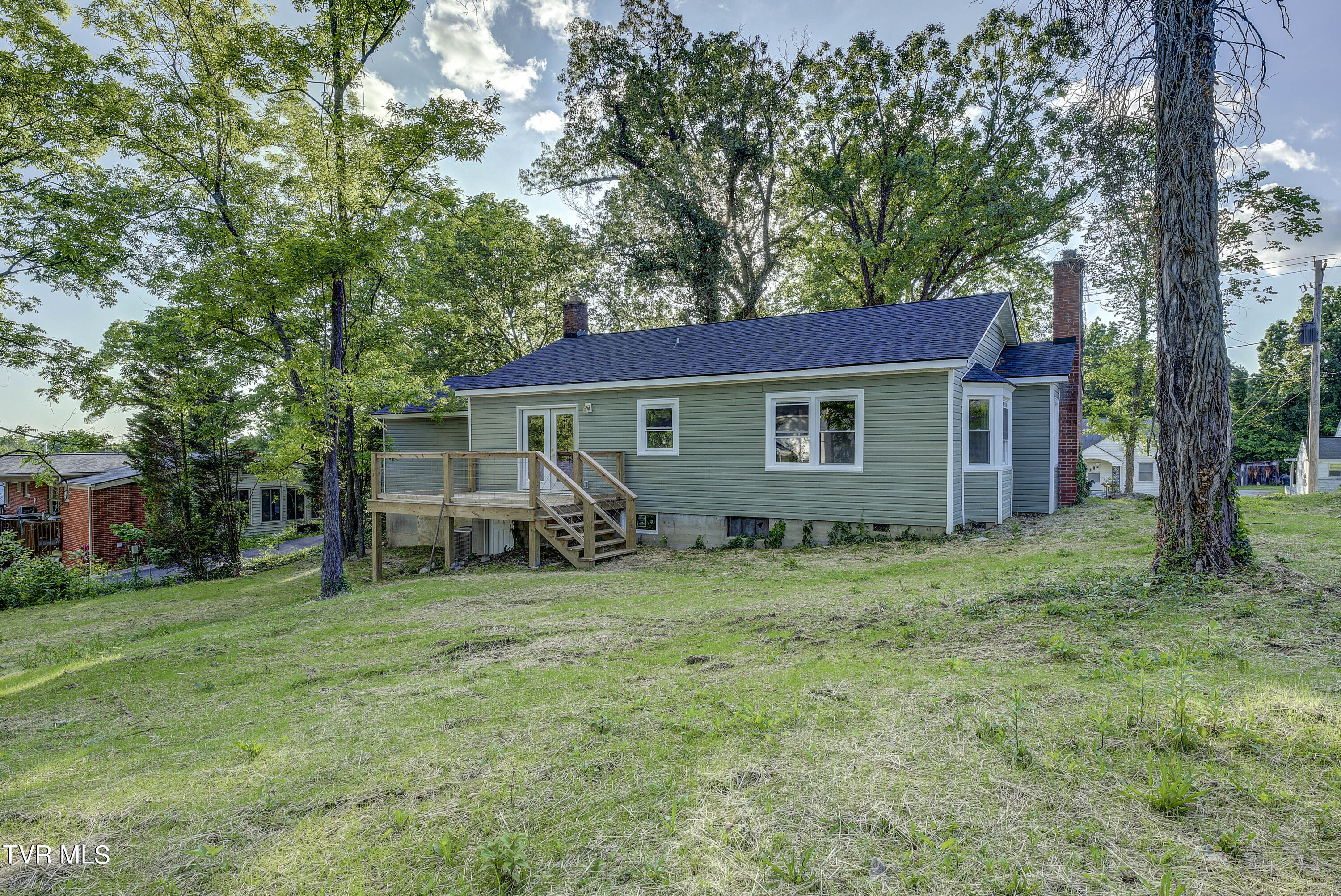3233 Ashley Street