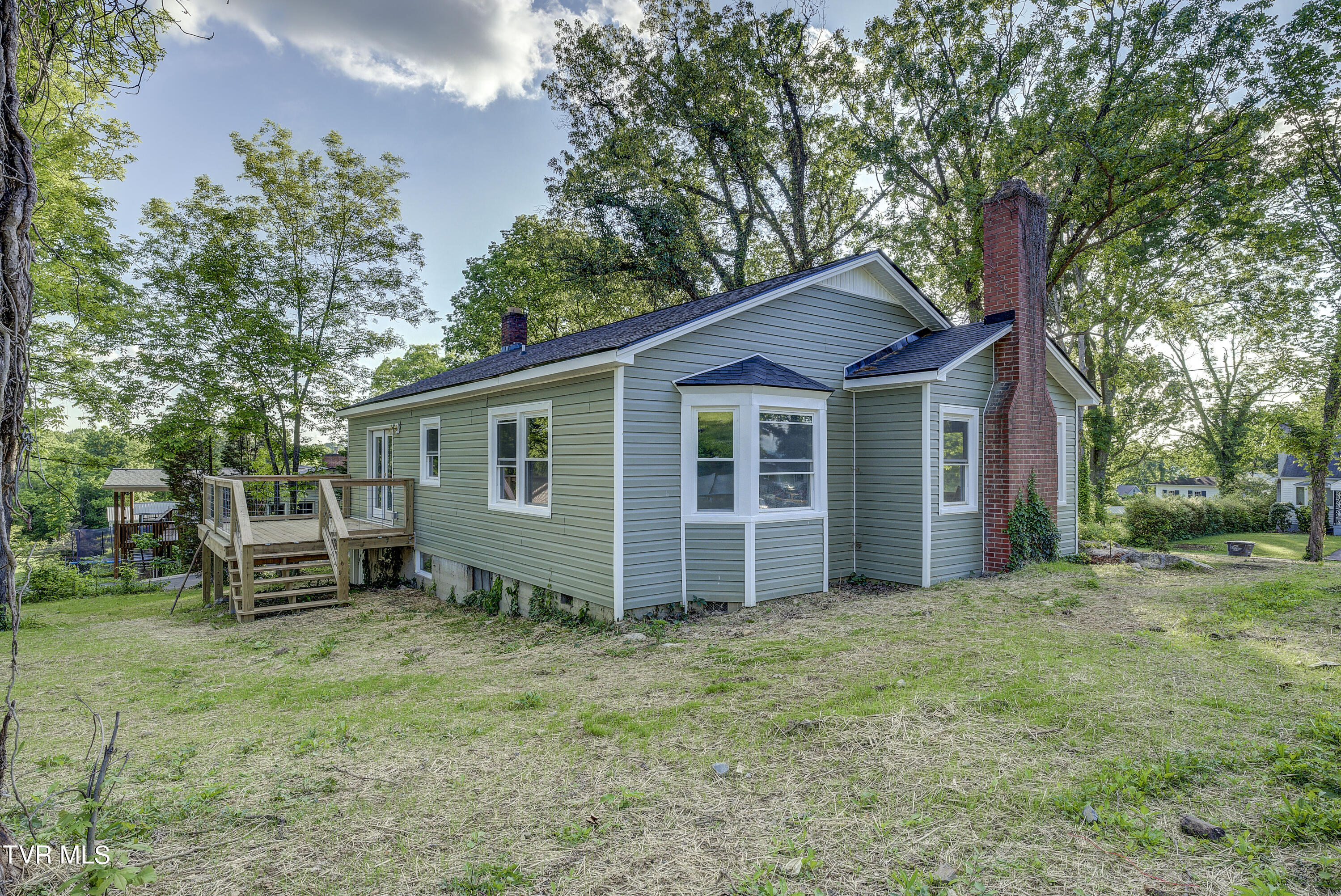 3233 Ashley Street