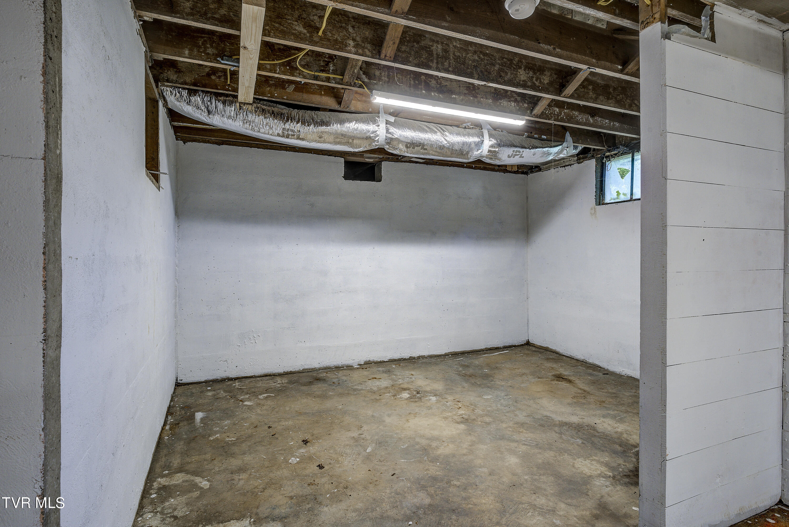 3233 Ashley Street
